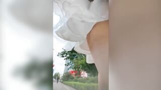uay lén dưới váy gái xinh có bé còn không mặc quần lót - phần 14