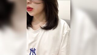 Gái Teen Bướm Múp Live App Thủ Dâm Sướng Rên Rỉ Với SexToy