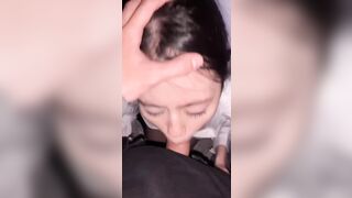 Đang ngoài đường mà - sao m bắt t bú cu chứ