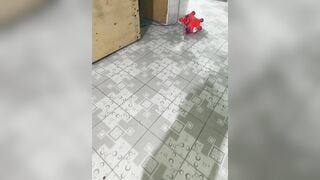 MẸ KẾ ĐANG NẰM MASSA THÌ NGỦ QUÊN, VÀO SỜ VÚ TÍ KAKA