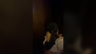 Vừa Về Đến Nhà Là Lôi Vợ Ra Doggy Trước Cửa Nhà Luôn