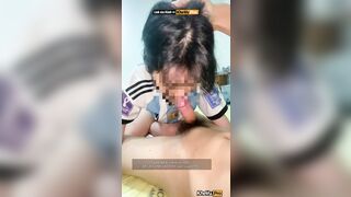 Bố mẹ đi vắng nhờ con em họ bú cu