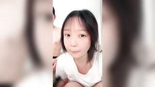 Các e loli tq mới lớn bị dụ vào thuê chung cư để tổ chức live địt tập thể kím tiền #6