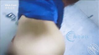 Nhà vắng nên a họ khốn nạn bạo gan quay clip bé e họ đi đái còn đụ e sướng ngất r về