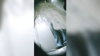 Quay lén, 2 e gái xinh Loli lồn rậm lông vào WC Đái tập thể