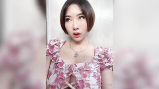Onlyfans leak của dâm nữ #muaymyb đg đi đường mà nứng lồn quá trốn vào nvs nam móc
