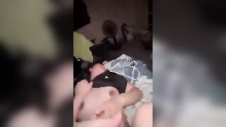 Chịch con bạn thân không cho quay nhưng sướng quá không thể cản được
