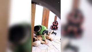 QUAY NÉN PHÁT HIỆN VỢ DẪN GRAP VỀ ĐỤ NHAU TẬN 40 PHÚT