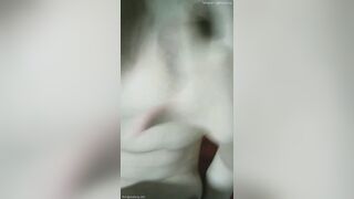 Bé học sinh mới lớn lồn non thủ dâm
