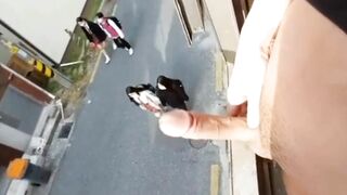 Thủ dâm với khi nhìn các chị hàng xóm