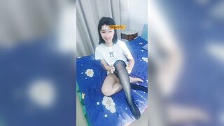 Chơi e non tơ lồn khít doggy la thất thanh