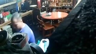 Sư thầy đi tu dẫn bạn gái là 1 phật tử đã có chồng về chùa đụ.