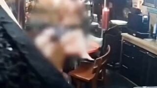Cammera giám sát quay lén cảnh thầy chùa lén lút đưa bạn gái về chùa đụ mọi lúc.
