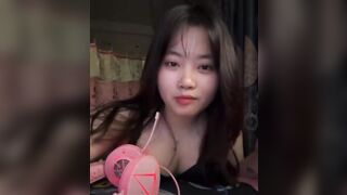 Trả kéo thua game lột đồ cho bạn thân xem