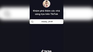 E hot tiktoker Kimmynguyen vú bự dáng ngon trắng xinh lấn sân sang bán quạt #1