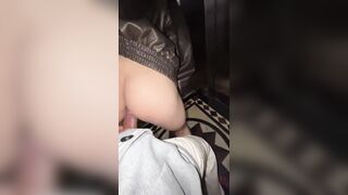 Đụ người lạ trong thang máy cảm giác sung sướng kì lạ khi đụ 1 lồn lạ.