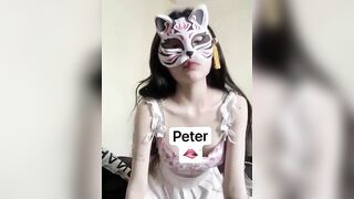 Vũ Bích Ngọc show hàng kiếm đại gia 3