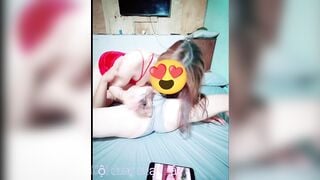 Phát hiện ở nhà dì út xem sex thủ dâm thằng cháu họ vào giúp cạo lông rồi đụ dì luôn.