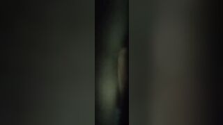 "Tao trốn trong tủ rồi, mày qua gạ địt con ny tao xem nó đồng ý không"