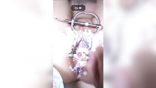 Anh ăn bánh trộn với sữa trong lồn dâm dục của em nhé