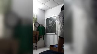 em gái mưa lớp 10 lồn đẹp lún phún lông tập tành với dưa leo - phần 5