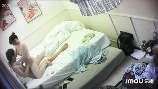 Hack cam phòng ngủ hàng xóm dâm xinh vú to cưỡi cặc dâm đãng kích thích