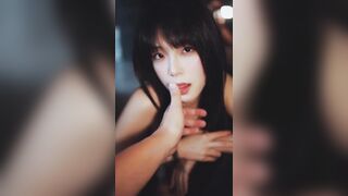 Gái xinh dâm bú mút ngon tay dâm đãng kích thích siêu dâm