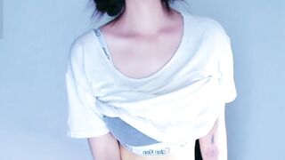 Em nó xé quần thủ dâm nhìn dâm đãng kích thích