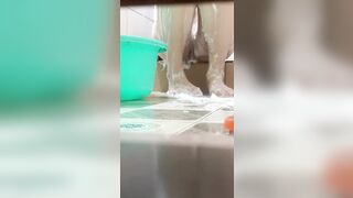 GÓC QUAY ĐẸP, NHÌN RÕ LỒN CON E HỌ ĐANG TẮM LUÔN