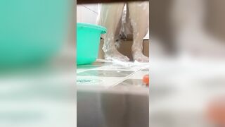 GÓC QUAY ĐẸP, NHÌN RÕ LỒN CON E HỌ ĐANG TẮM LUÔN