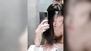 Doggy thịt ghệ dâm trước gương