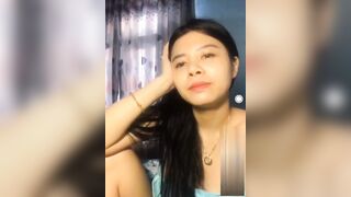 Mặc khăn tắm để tiền call sex lột cho người yêu xem