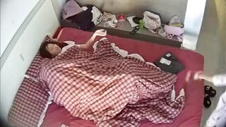 Đang chuẩn bị đụ bạn gái 2k9 thì con em họ lại phá đám muốn đụ chúng.