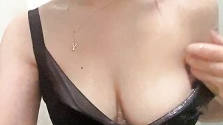Vừa tắm vừa xoa như này chất lượng quá