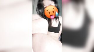 Em học sinh cấp 3 lồn nơn tơ có vài cộng lông đã thủ dâm