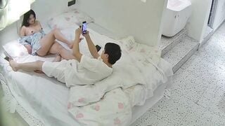 Phòng ngủ gắn cam xong chia tay bị người yêu tung lên mạng