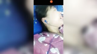 Gạ bé 17+ show hàng, mới lớp 11 mà hàng họ được phết - phần 1