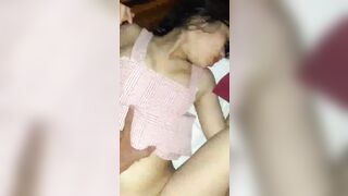 Lồn Non Của Bé SV Lần Đầu Địt Nên Khít Quá Bị Anh Bắn Ngập Tinh Vào Bên Trong