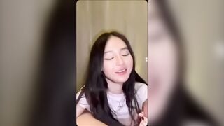 Tiffany Thư vú to lồn múp phần 2