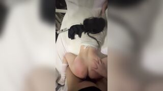 " anh đứng đánh mông em - đau quá à" - doggy con em họ mông to cực phê