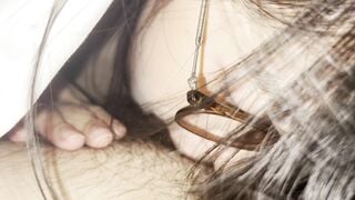 Nhỏ em họ kính cận xinh dâm nữa đêm trốn mẹ k ngủ sang phòng a chui vào mềnh bú cu a