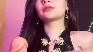 Fiona789 phô diễn kỹ thuật bú cu chùn chụt như mút kẹo P2