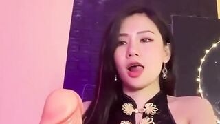 Fiona789 phô diễn kỹ thuật bú cu chùn chụt như mút kẹo P2