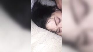 Địt vào lỗ địt con bạn thân dâm mông to vú bự đeo khuyên dâm đãng
