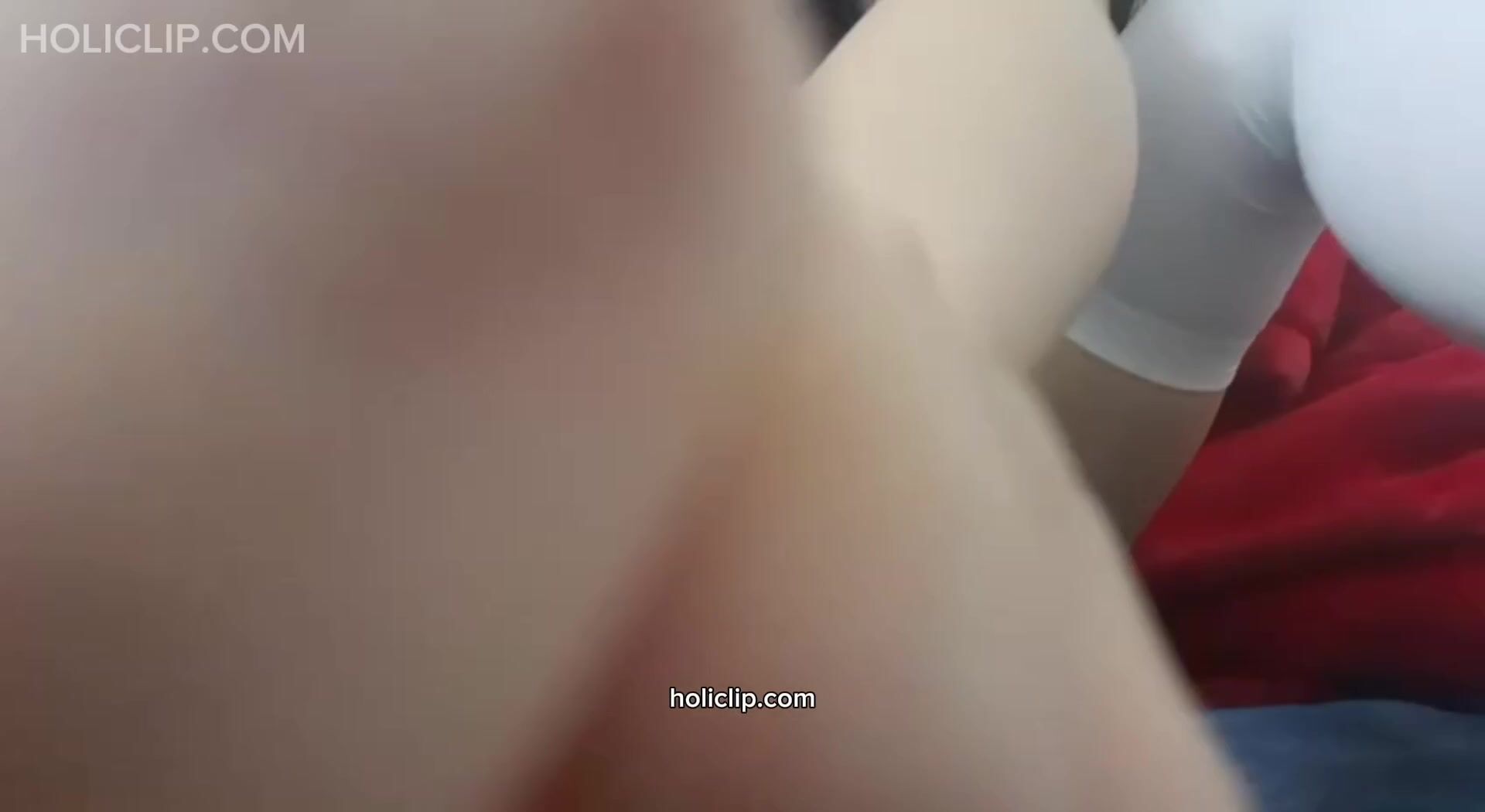 Vì iu xa nên hàng ngày em nó phải làm bạn với cái lược