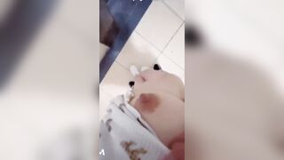 Cưỡng híp em hàng xóm bự ngay trong thang máy