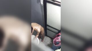 Lần trc quay đc e sv màn hình TV phẳng lì lần này cũng góc quay đó nhưng đồi núi hơn