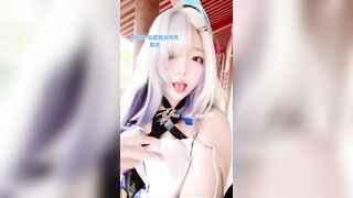 Em coser loli dâm lén lút show vú public trg công viên đông người