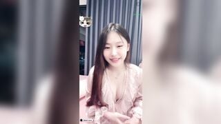 Phần 28 :Thảo Babyz 2k6 Xinh Gái Dâm Đãng Thủ Dâm Show Hàng Cực Múp