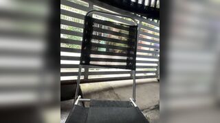 Chị mb xinh vú to lồn múp thủ dâm trước cửa nhà dâm đãng